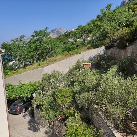 Apartments With A Parking Space Brela, Makarska - 18495 Экстерьер фото