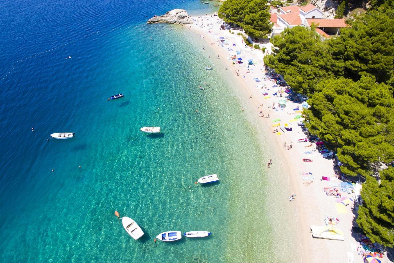 Apartments With A Parking Space Brela, Makarska - 18495 Экстерьер фото