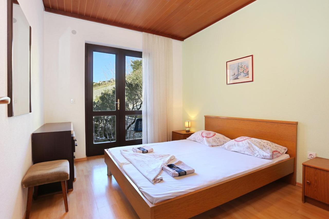 Apartments With A Parking Space Brela, Makarska - 18495 Экстерьер фото