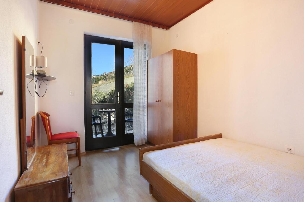 Apartments With A Parking Space Brela, Makarska - 18495 Экстерьер фото